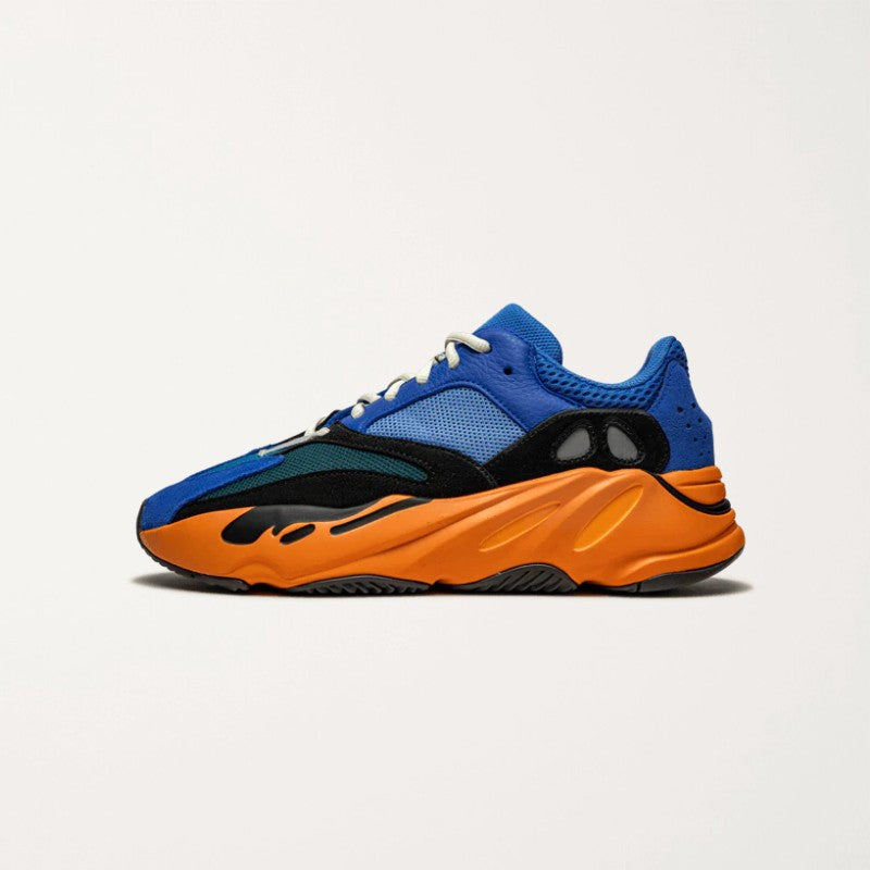 YEEZY 700 BRIGHT BLUE Chemtov-shop