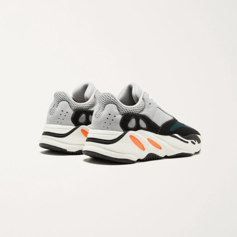 YEEZY 700 WAVE RUNNER SOLID GREY Chemtov-shop