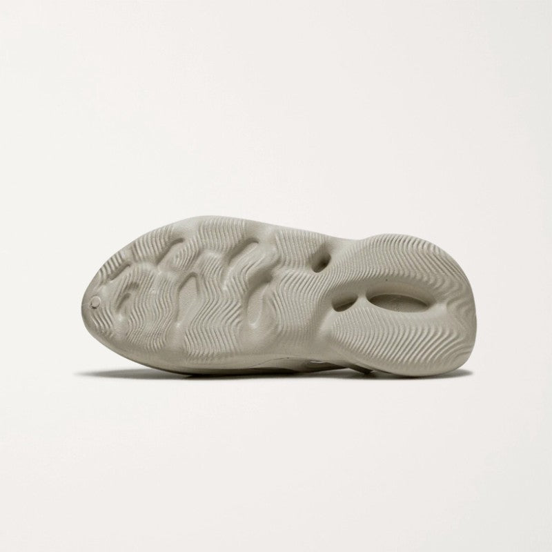 YEEZY FOAM RNNR SAND Chemtov-shop