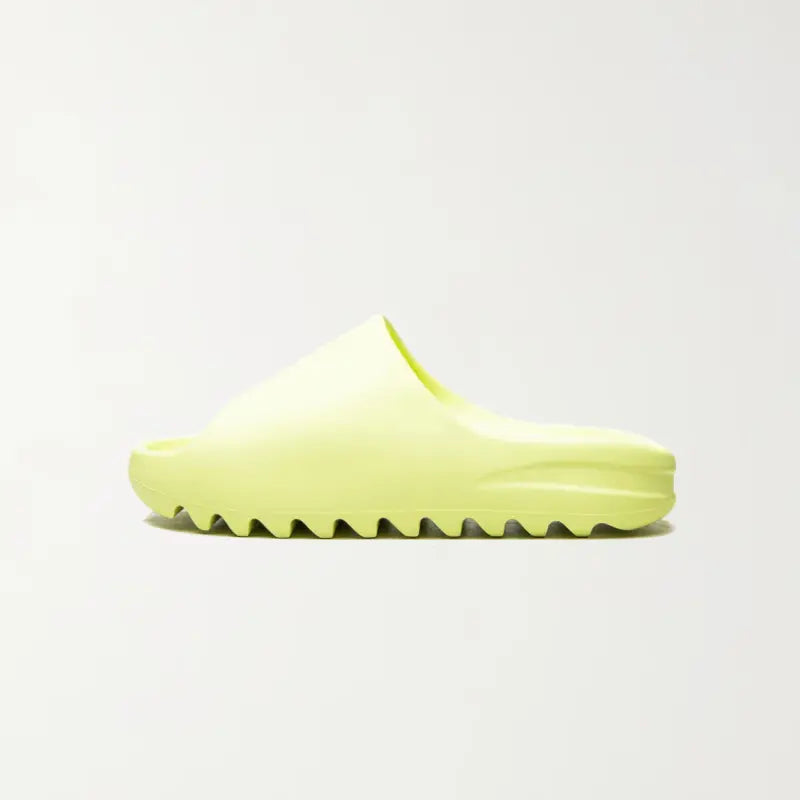YEEZY SLIDE GLOW GREEN Chemtov-shop Chemtov-shop achetez les meilleures sneakers & streetwear