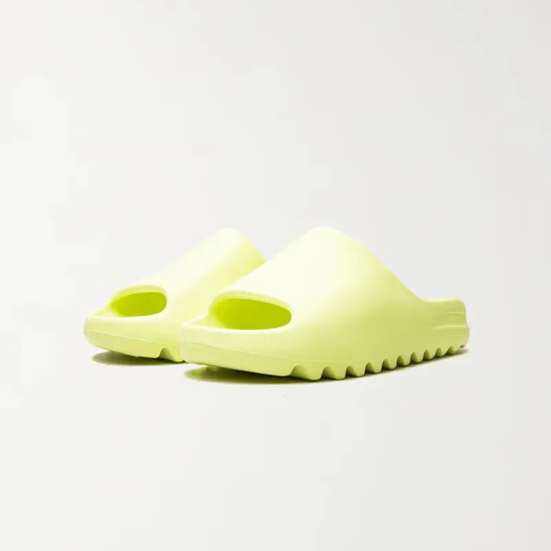 YEEZY SLIDE GLOW GREEN Chemtov-shop Chemtov-shop achetez les meilleures sneakers & streetwear